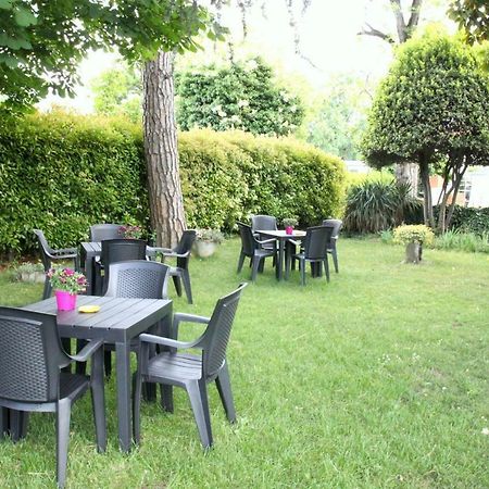 בולוניה Hotel Villa Azzurra מראה חיצוני תמונה