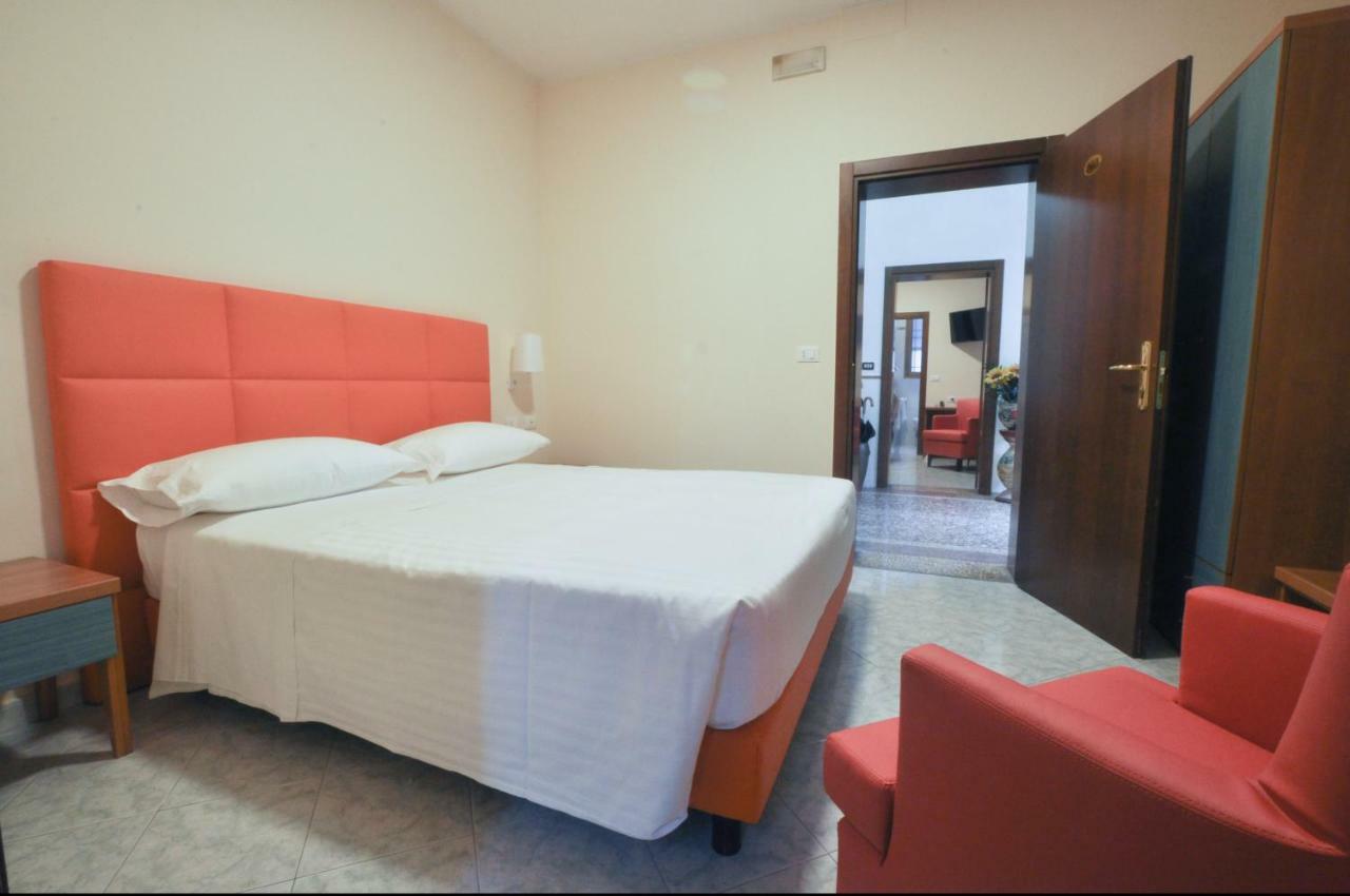 בולוניה Hotel Villa Azzurra מראה חיצוני תמונה