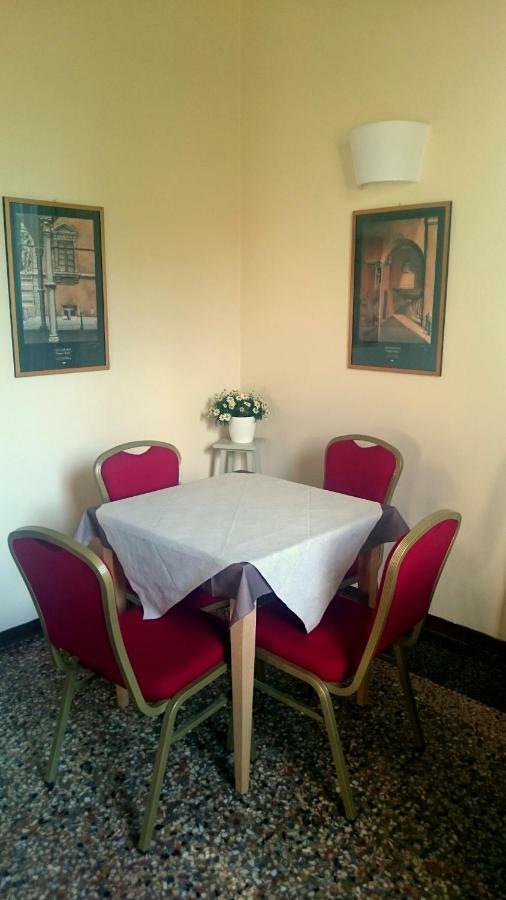 בולוניה Hotel Villa Azzurra מראה חיצוני תמונה