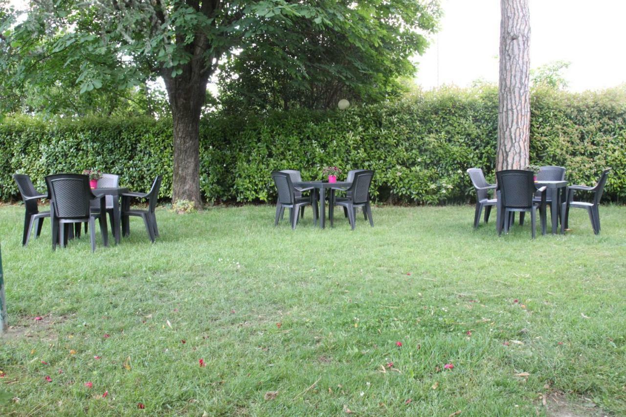 בולוניה Hotel Villa Azzurra מראה חיצוני תמונה
