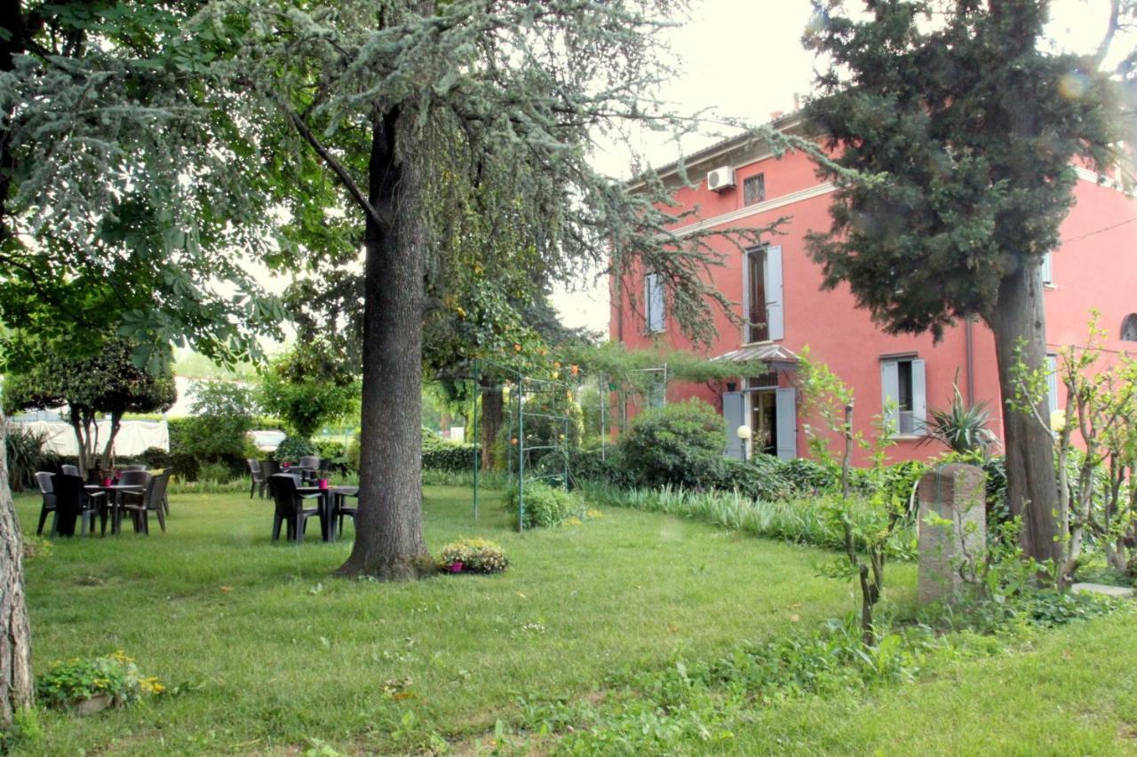 בולוניה Hotel Villa Azzurra מראה חיצוני תמונה