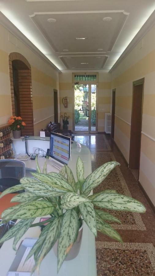 בולוניה Hotel Villa Azzurra מראה חיצוני תמונה
